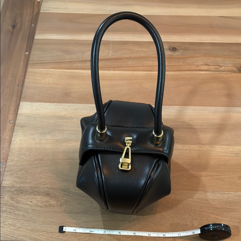 Elegant Black Handbag